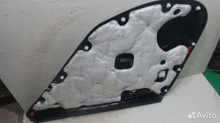 Hyundai Genesis G70 обшивка задняя левая