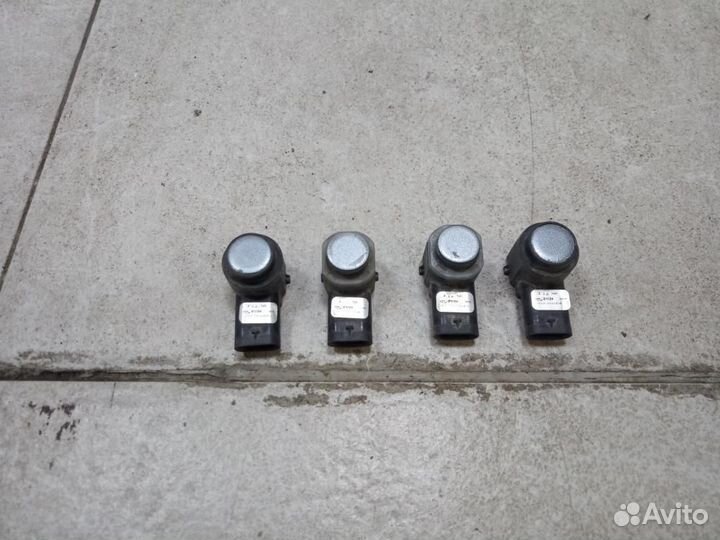 Датчик парковки Skoda Superb 2 3T