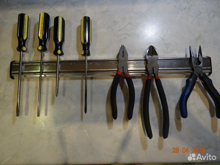 Держатель ножей магнитный