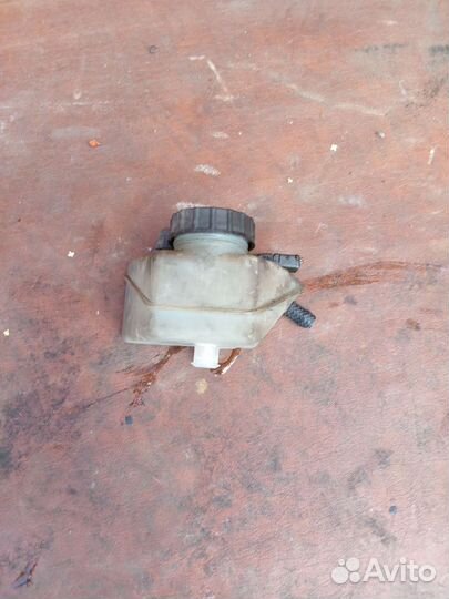 Бочок тормозной на мерседес 124