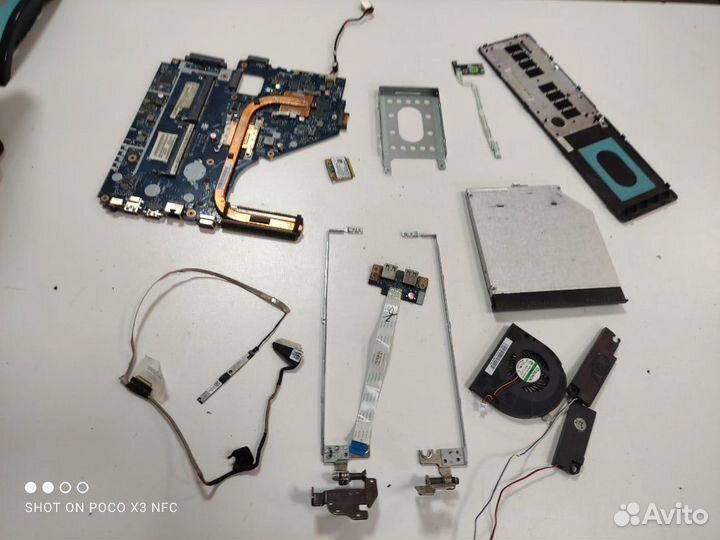 Ноутбук Acer E1-572G на запчасти