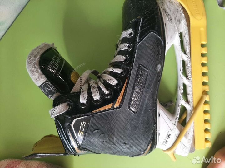 Хоккейные коньки bauer