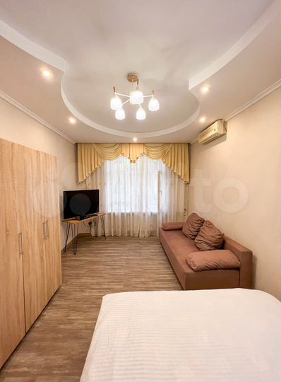 2-к. квартира, 40 м², 1/3 эт.