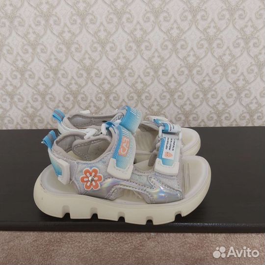 Босоножки для девочки