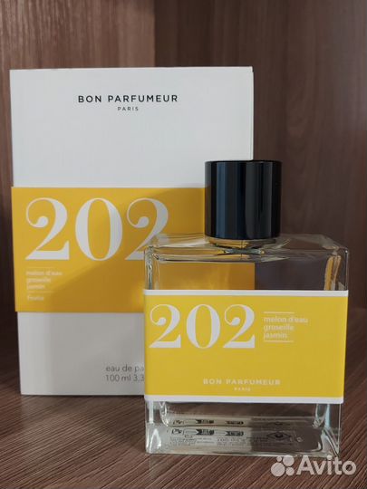 Женские духи Oscar de la Renta Nina Ricci