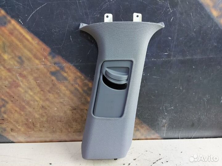 Обшивка салона правая Audi A6 C5 APR 2001