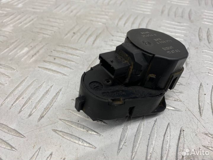 Б/У Сервопривод заслонки печки (моторчик