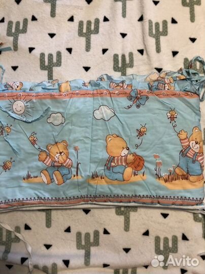 Бортики 4 шт. в кроватку с балдахином