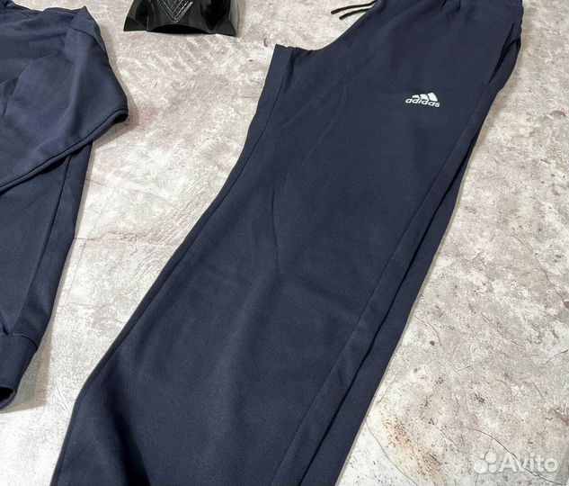 Спортивные костюмы Adidas