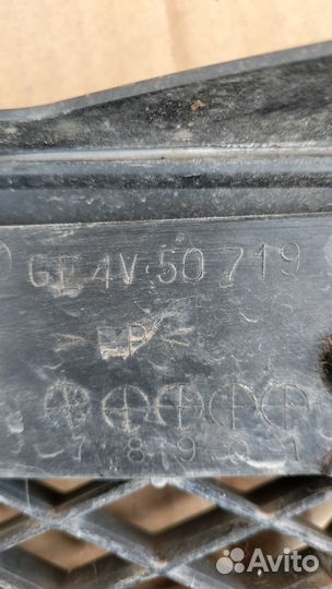 Решетка радиатора Mazda 626 V GF (97-02)