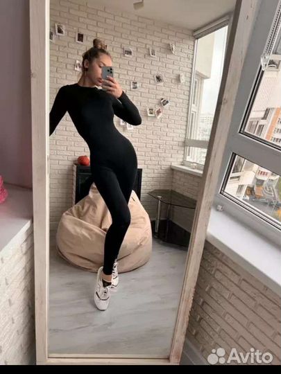 Женский облегающий комбинезон