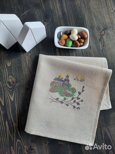 Пасхальная салфетка с вышивкой хв