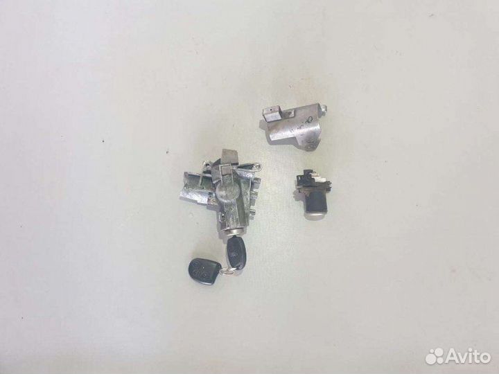 Замок зажигания Ford Fusion хэтчбэк 1 2005