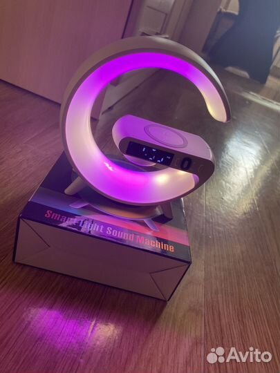 Ночник с беспроводной зарядкой