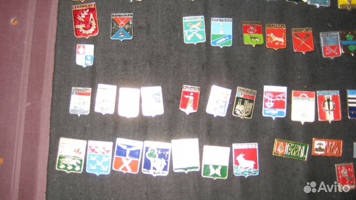 Коллекция значков 