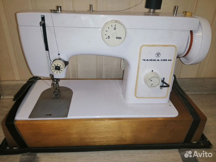 Продам швейную машину
