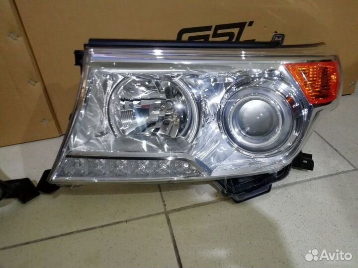 Фары ксенон Toyota Land Cruiser 200