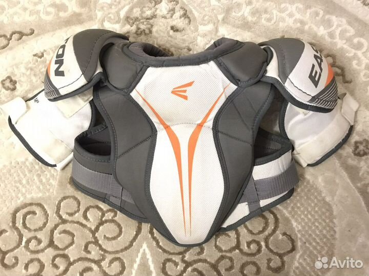 Нагрудник хоккейный