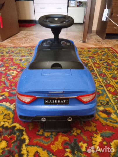 Машина каталка толокар Maserati Z 353 Blue