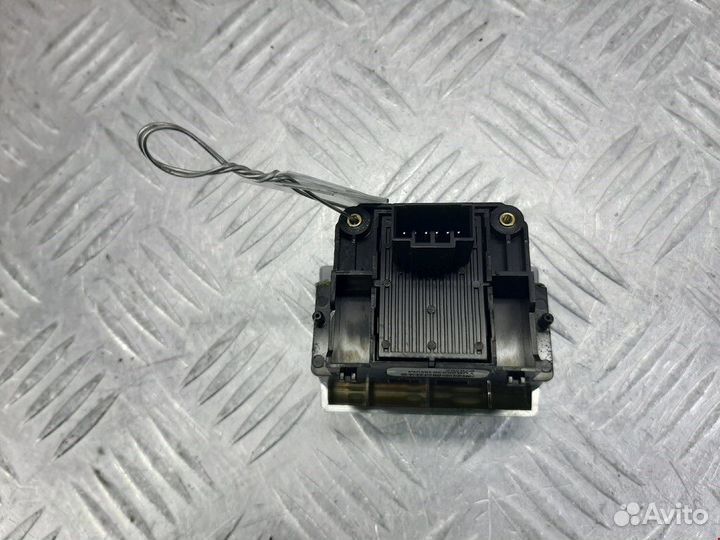 Кнопка ручного тормоза (ручника) Land Rover