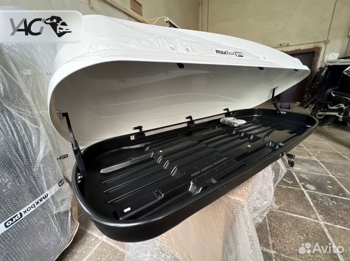 Автобокс 520 белый глянец+стропы