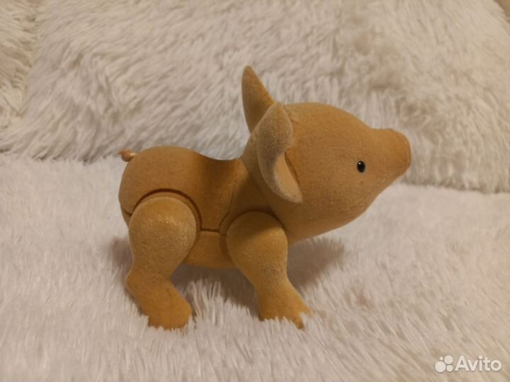 Интерактивная свинка Голди