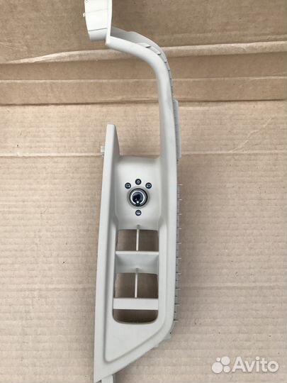 Накладка блока управления стеклоподъемников Audi A