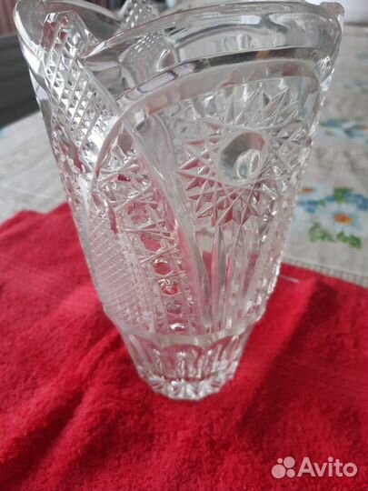 Продаю хрустальные вазы времён СССР