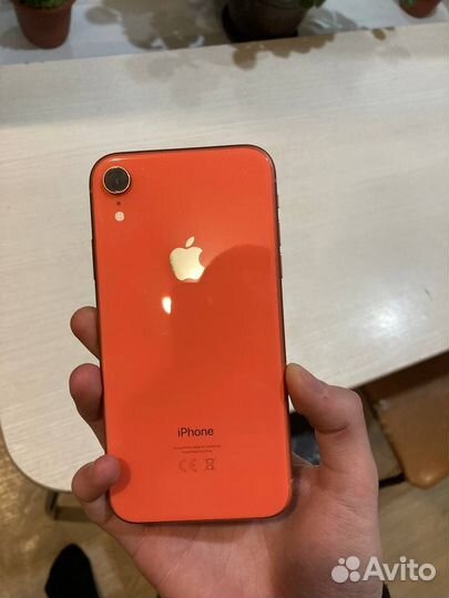 iPhone Xr, 64 ГБ