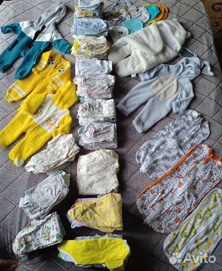 Продам детские вещи