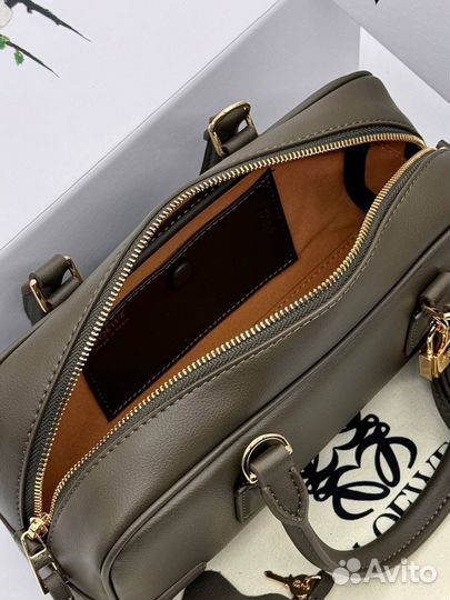 Сумка Loewe женская из натуральной кожи