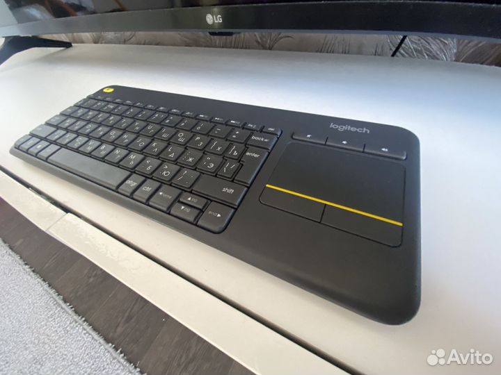 Клавиатура Logitech K400+