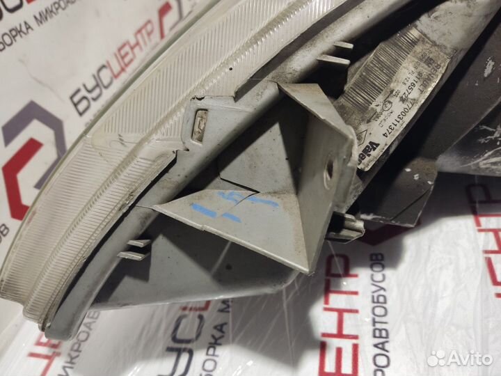 Фара правая Опель Виваро, Трафик -06г