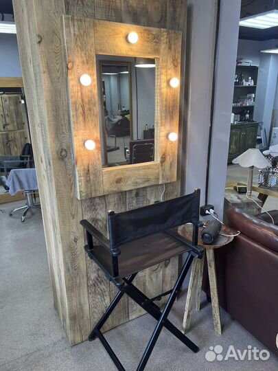 Зеркало и кресло для бровиста визажиста