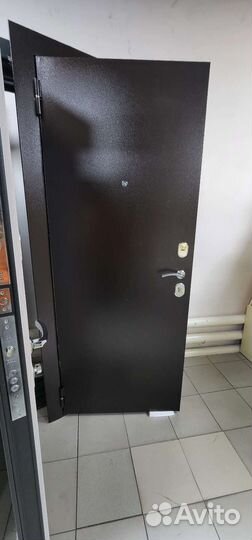 Дверь металлическая