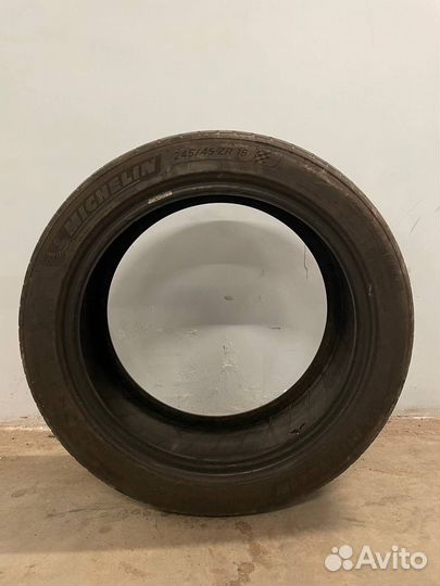 Michelin Pilot Sport 4 245/45 R18 Y