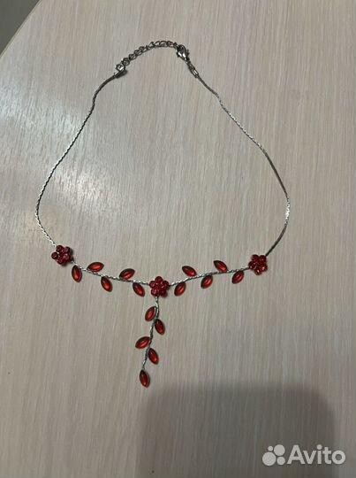 Украшение ожерелье бусы