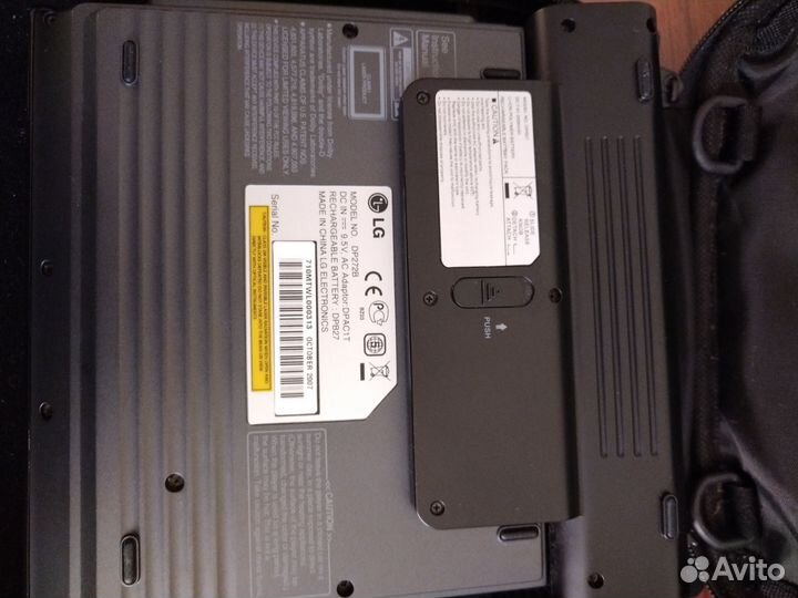 Портативный видеопроигрыватель LG