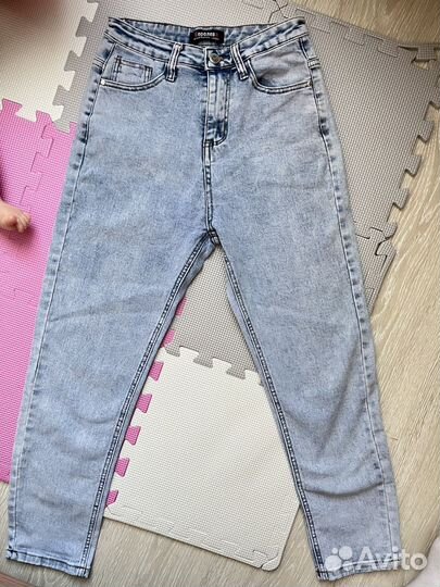 Джинсы MOM 27 светлые голубые