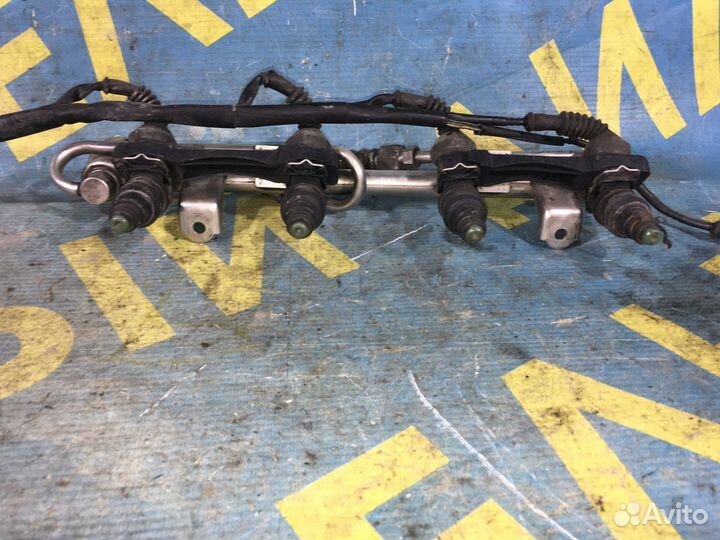 Топливная рампа форсунка Audi A4 B5