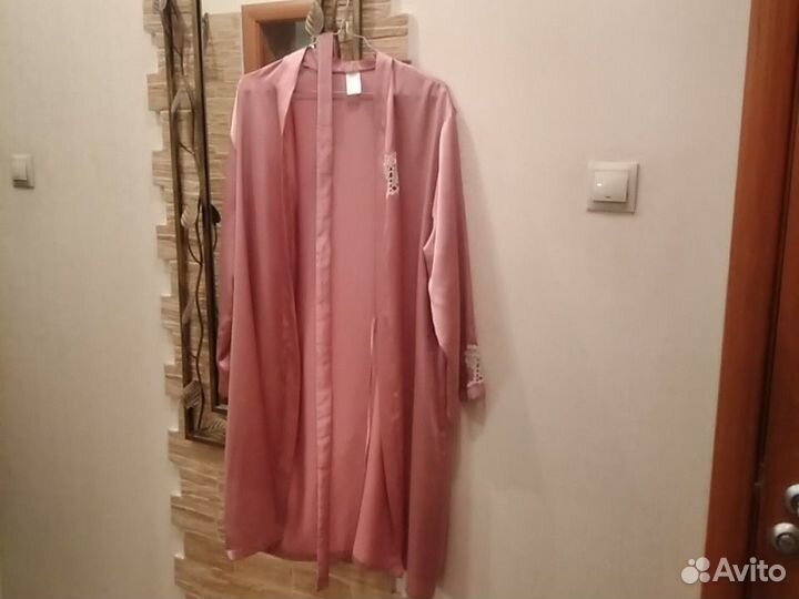 Фирменный шёлковый халат