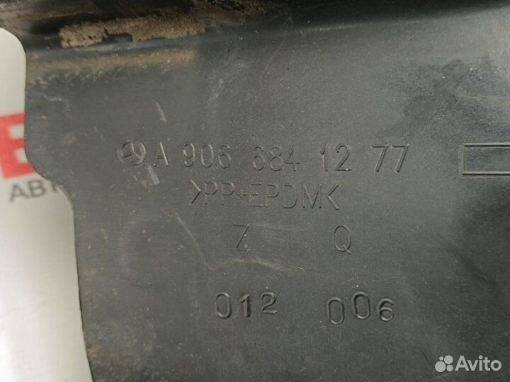 Подкрылок передний левый Mercedes Benz Sprinter