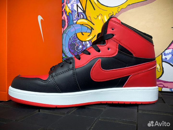 Nike Air Jordan 1 mid