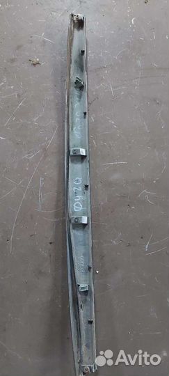 Молдинг багажника на Nissan Fuga