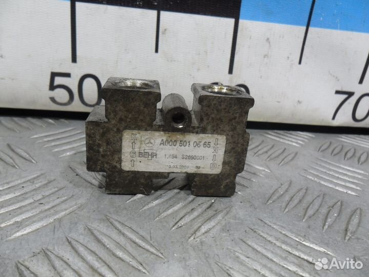 Б/У Клапан радиатора АКПП Mercedes W164 W221 W2