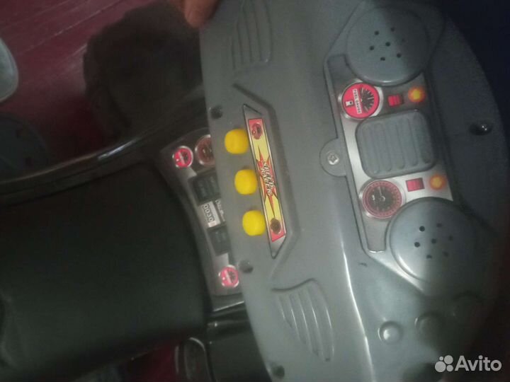 Детский квадроцикл на аккумуляторе