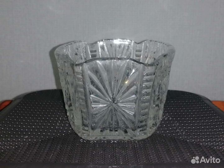 Ваза хрустальная