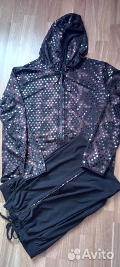 Костюм женский