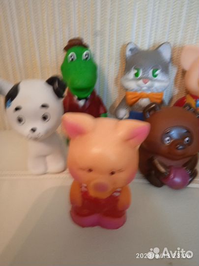 Резиновые герои мультфильмов и сказок