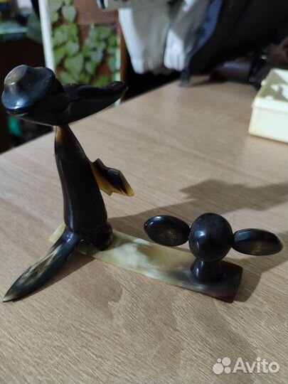 Сувенир СССР из кости чебурашка и гена